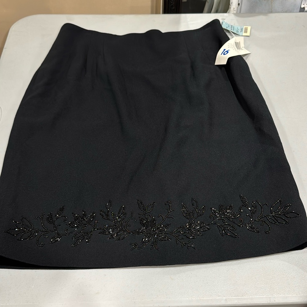 liz claiborne collection size 16 skirt